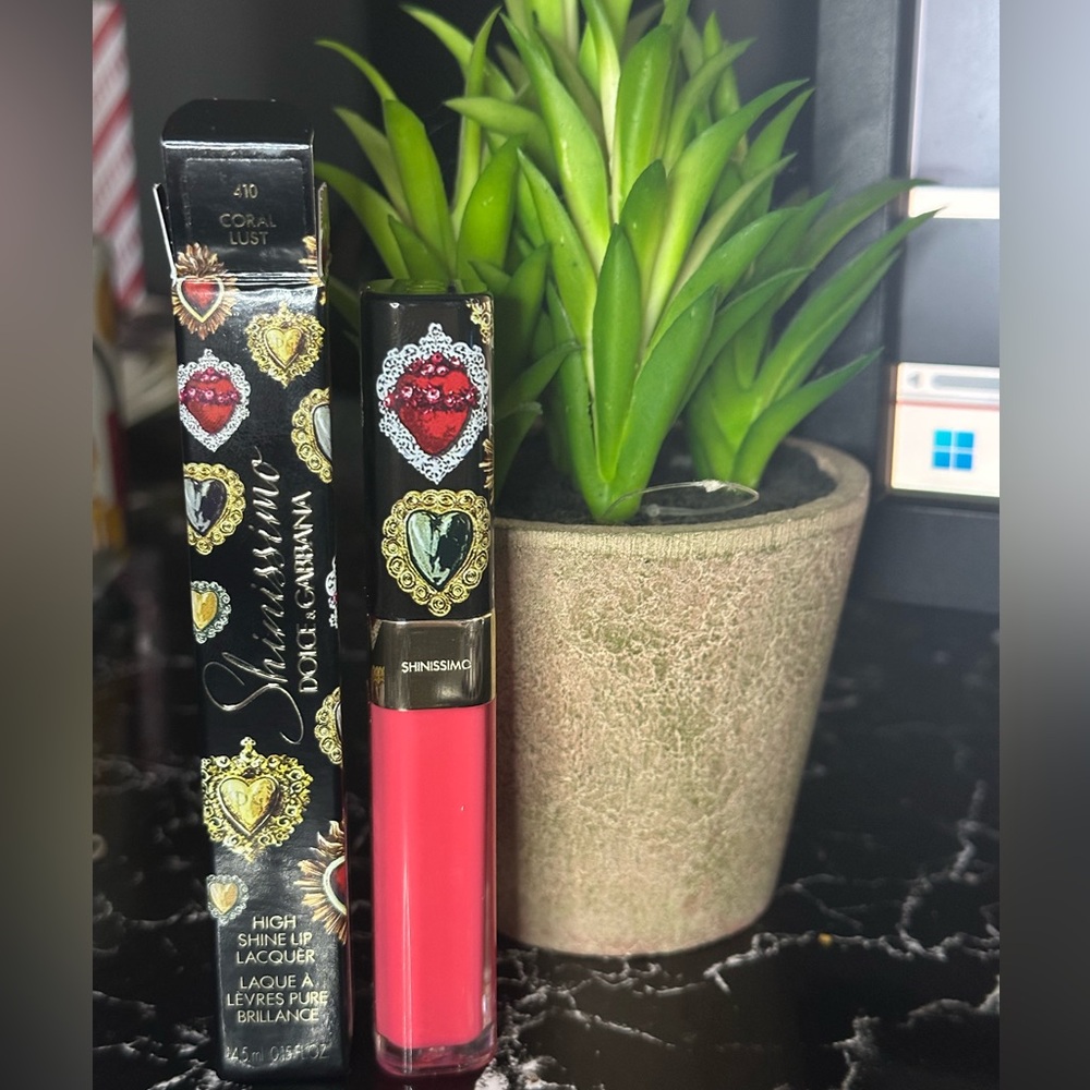 Dolce & Gabbana Shinissimo High Shine Lip Lacquer 410 Coral Lust